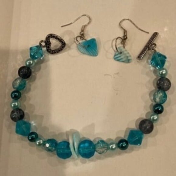 Seashell & Blue Earrings and Bracelet Set - Picture 1 of 2